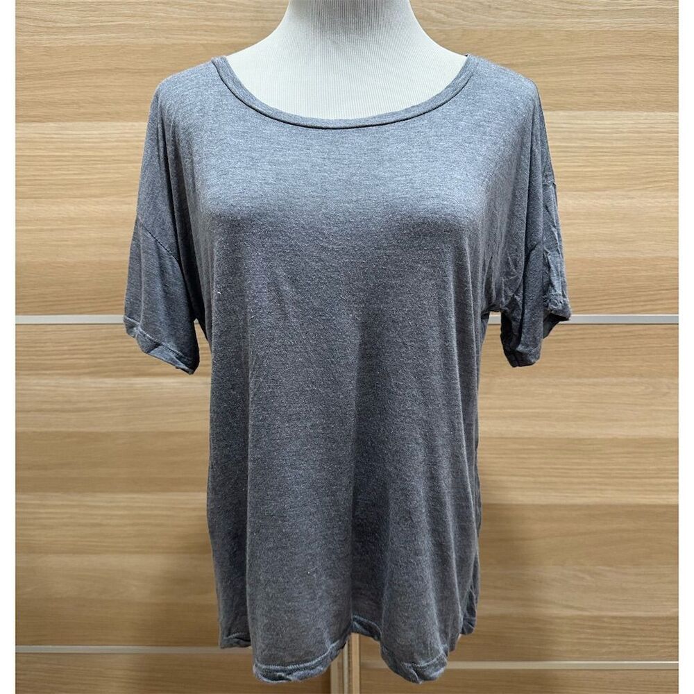 Brandy Melville Women's SOFT THIN ITALY MADE Gray T-Shirt One Size Short Sleeve